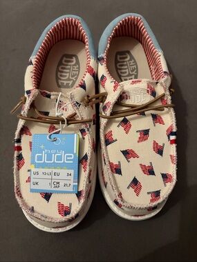 Hey Dude Kids Cream Canvas Moccasins with Red and Blue Flag Print